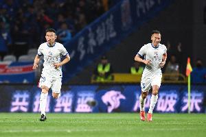 视频直播-媒体人：申花“二老”吴曦、于汉超的状态比国家队很多人要好
